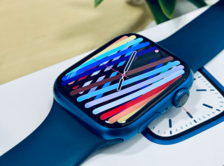 Apple Watch Series 7 (45mm, Blue Aluminium with Abyss Blue Sports Band, GPS) - Pre Owned / 3 Month Warranty