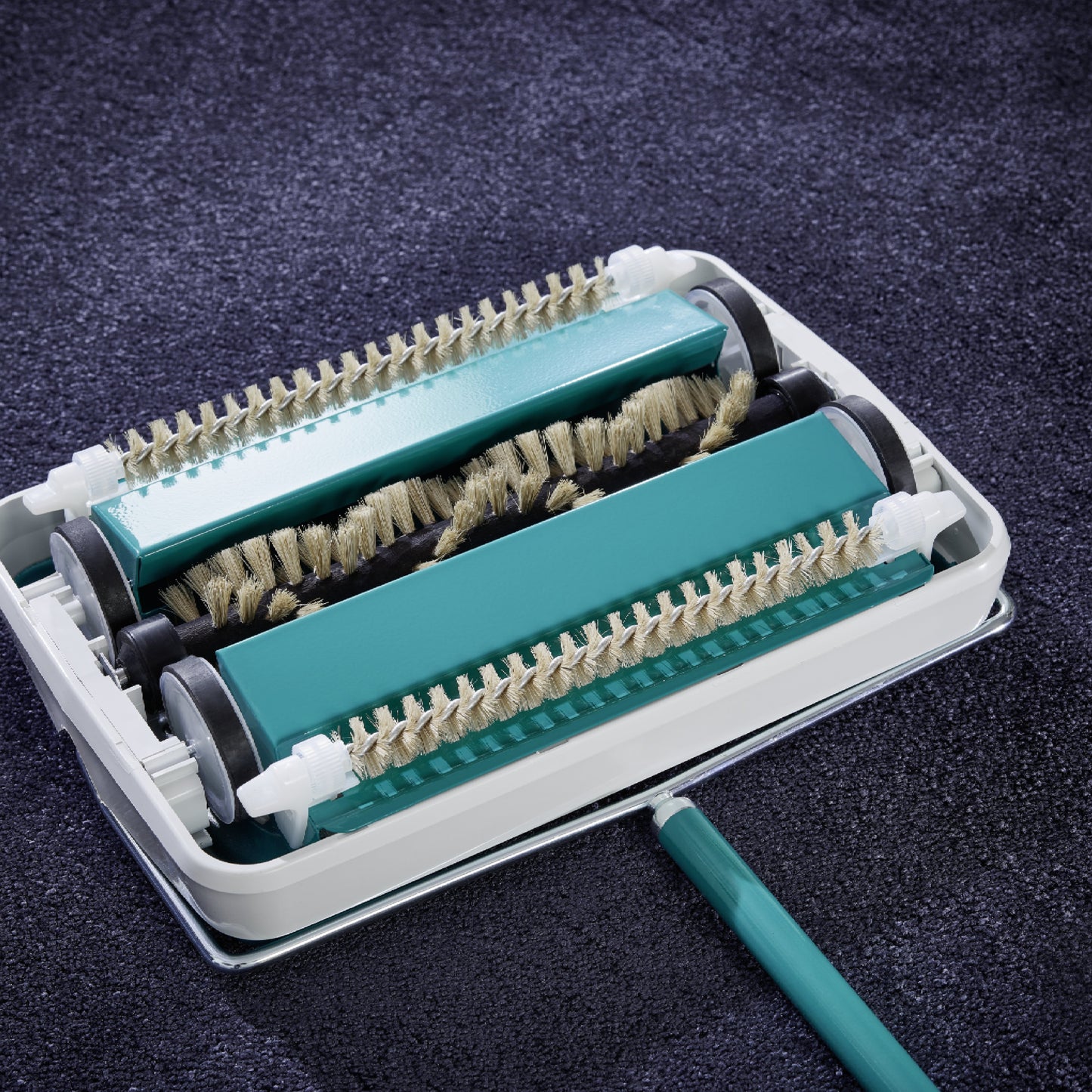 Leifheit Regulus Carpet Sweeper - Turquoise