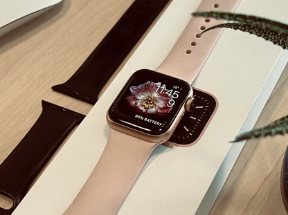 Apple Watch Series 6 (40mm, Gold Aluminium with Pink Sand Band, GPS + Cell) - Pre Owned / 3 Month Warranty